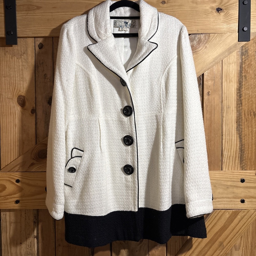 Jolt Peacoat White Black Wool Nylon Blend Detailed Buttons Cinched Back Large